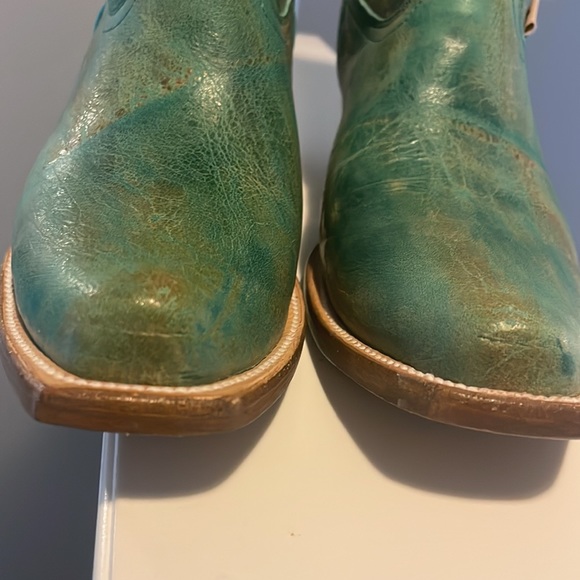 Vegabond Boot Co. The Kingman Turquoise Snip Toe Boot - Picture 11 of 17